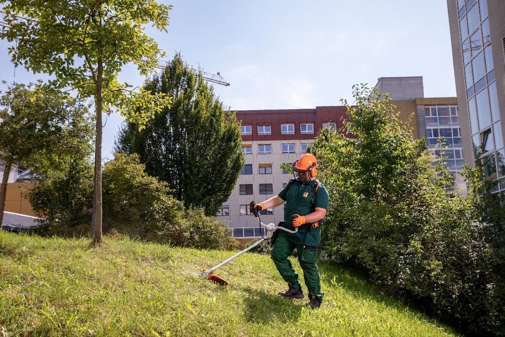 Piepenbrock Begrünungen GmbH + Co. KG | Garten- und Landschaftsbau | Technischer Gebäudeservice