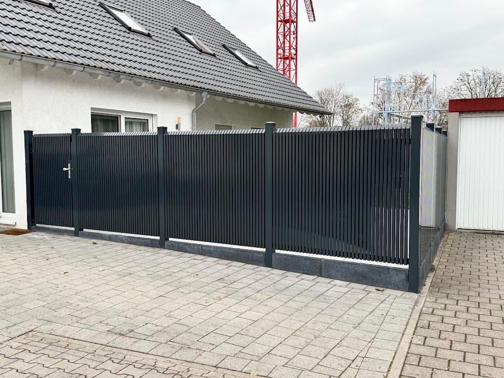 Zaun-Centrum — 1